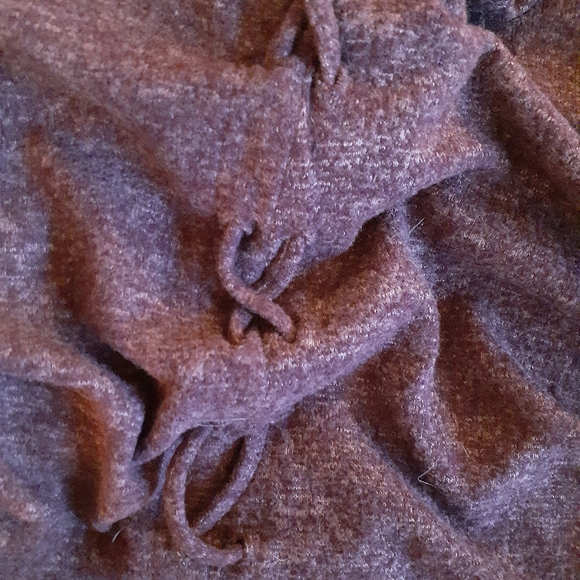 Sweater - Picture 6 of 6